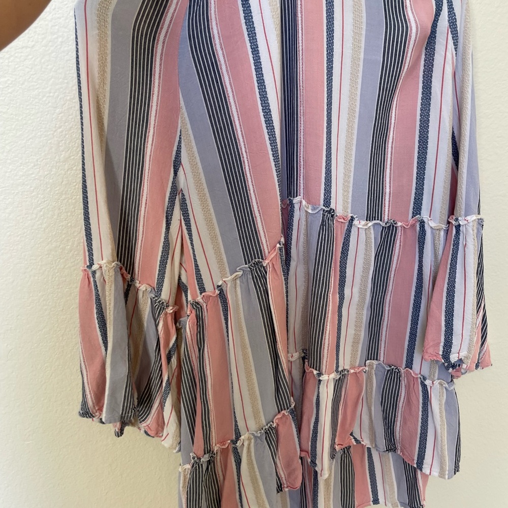Ruffle top - Picture 2 of 3
